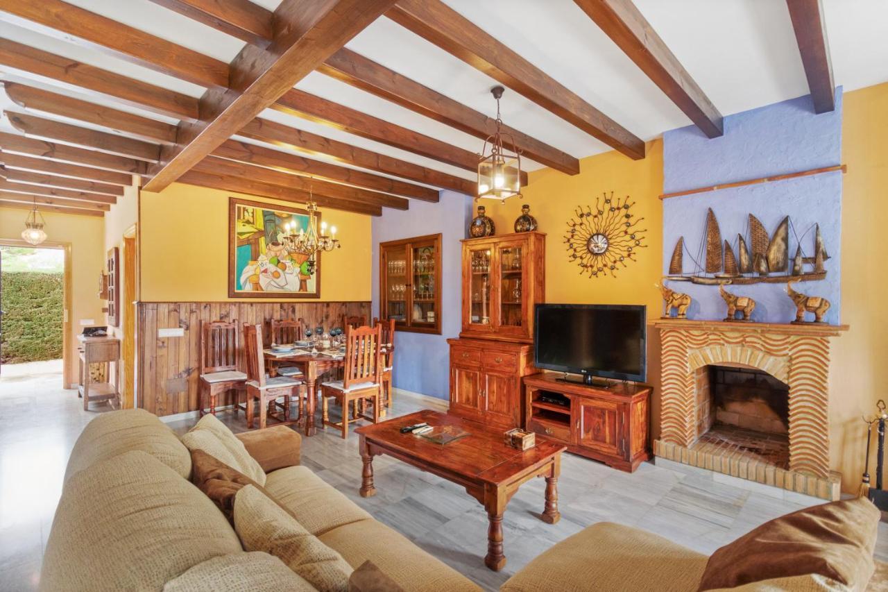Villa Estilo Mediterranea Con Piscina, Jardin, Bbq Y Jacuzzi - Villa Bel Air Real 에스테포나 외부 사진
