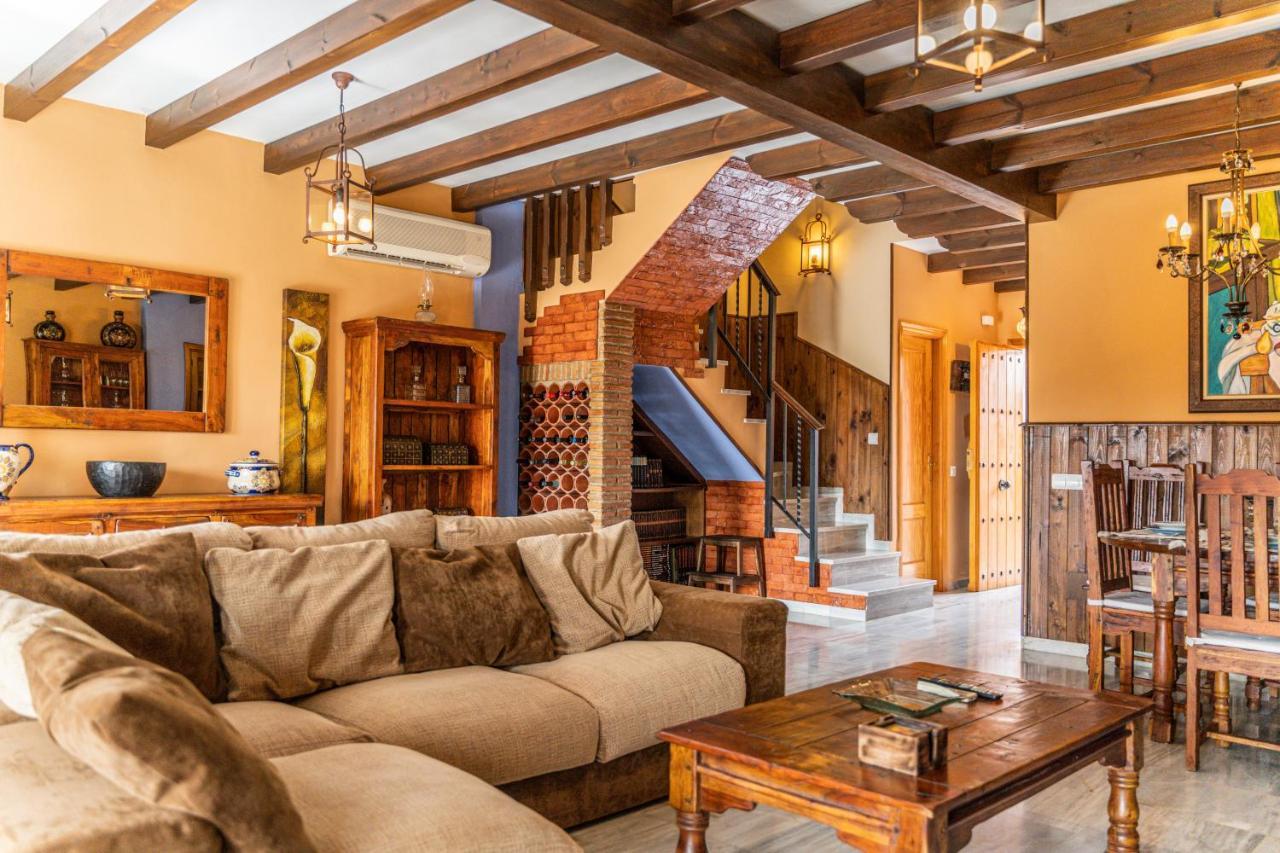 Villa Estilo Mediterranea Con Piscina, Jardin, Bbq Y Jacuzzi - Villa Bel Air Real 에스테포나 외부 사진