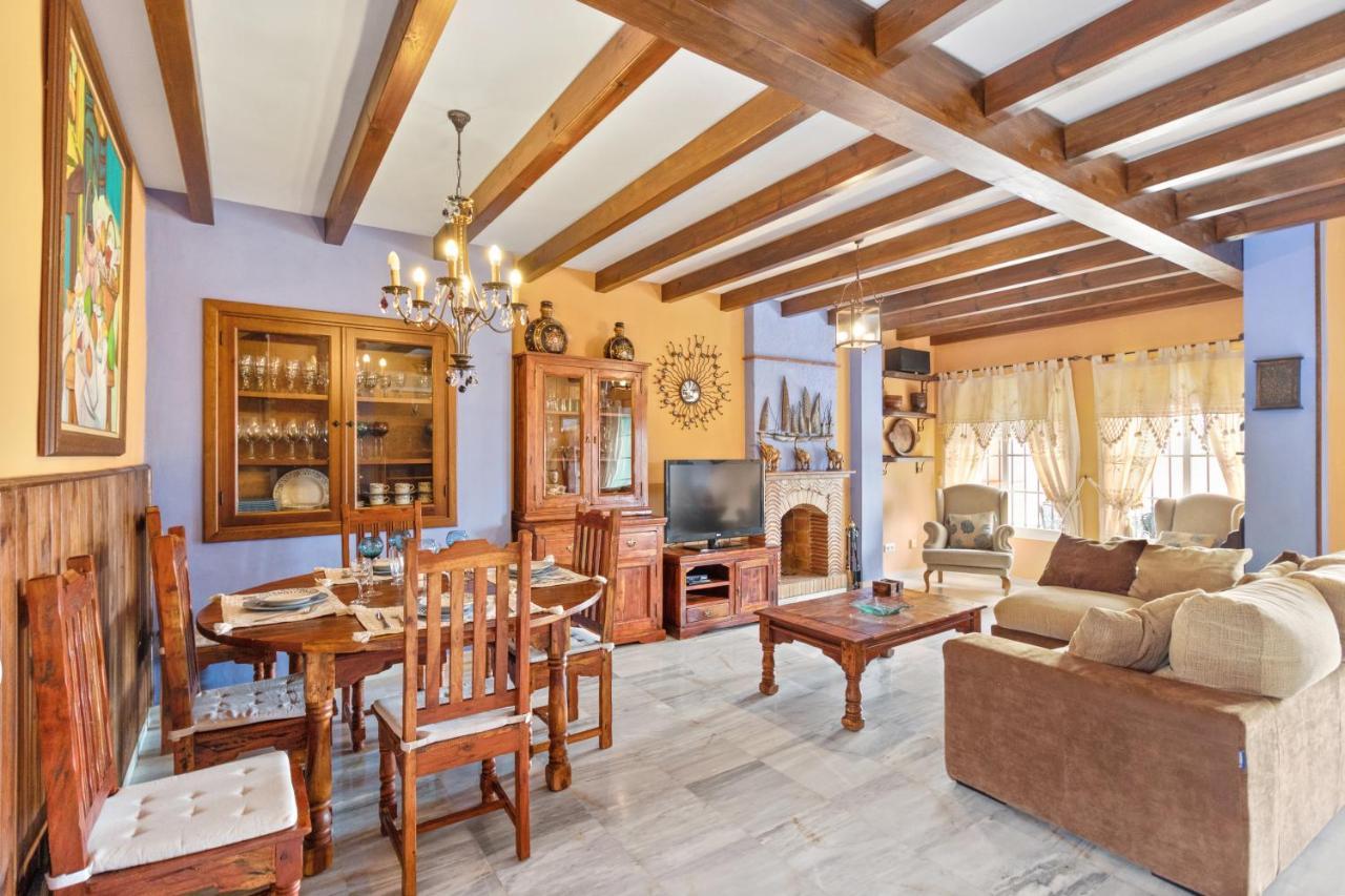 Villa Estilo Mediterranea Con Piscina, Jardin, Bbq Y Jacuzzi - Villa Bel Air Real 에스테포나 외부 사진